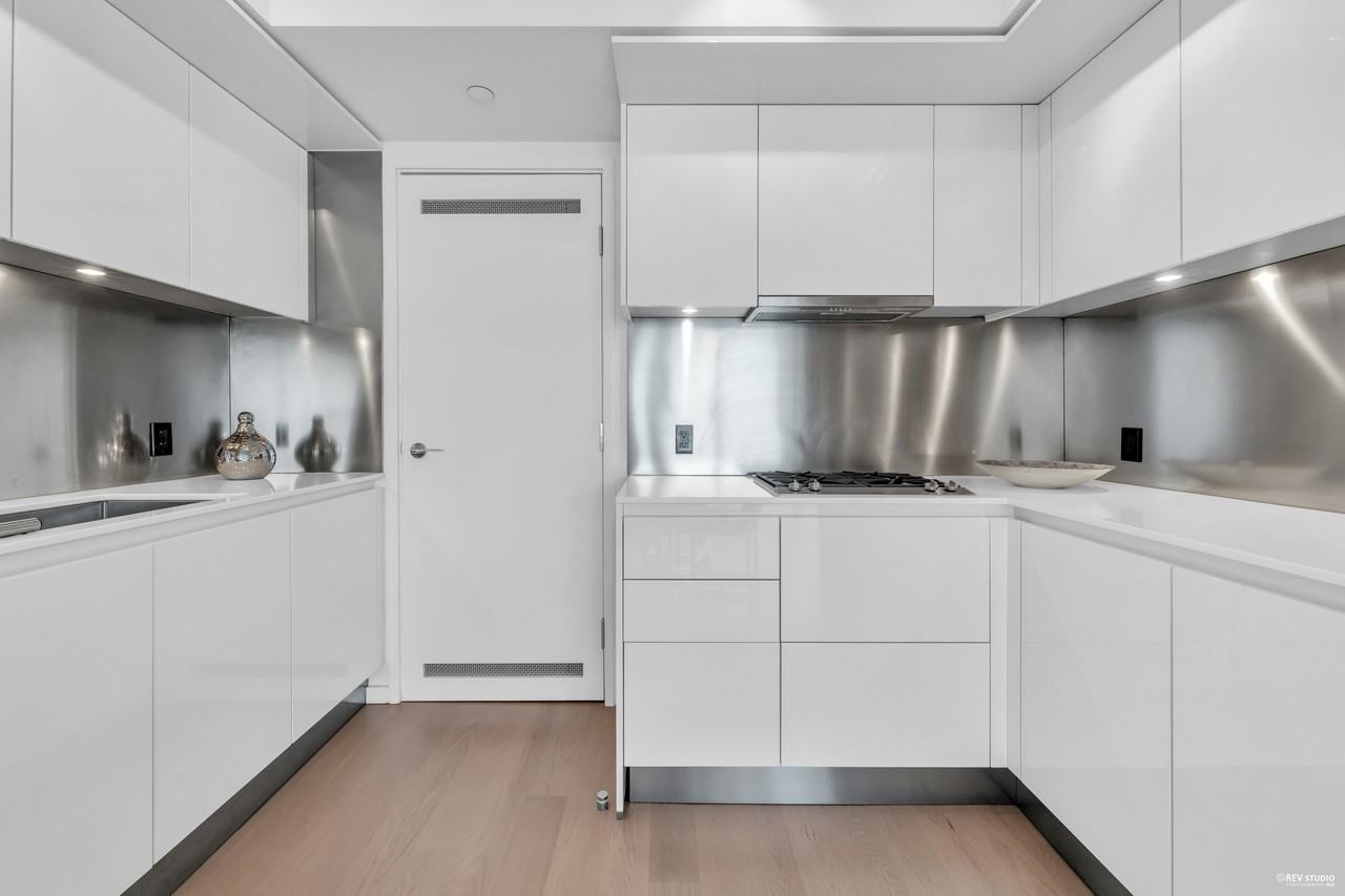 1151 West Georgia Street #4505 - Photo 7 of 10