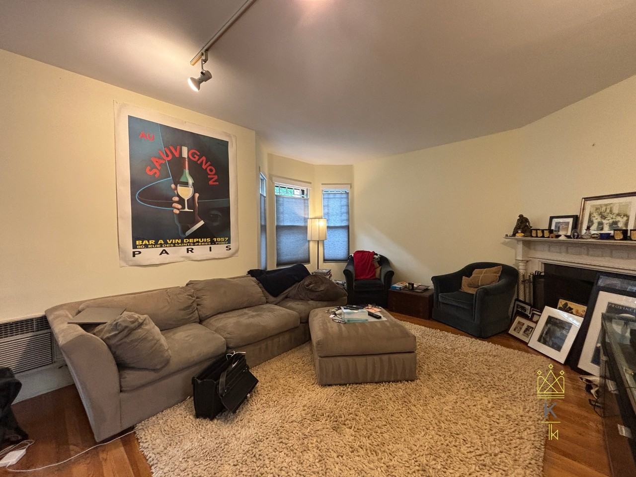 328 Harvard St #1 - Photo 3 of 14