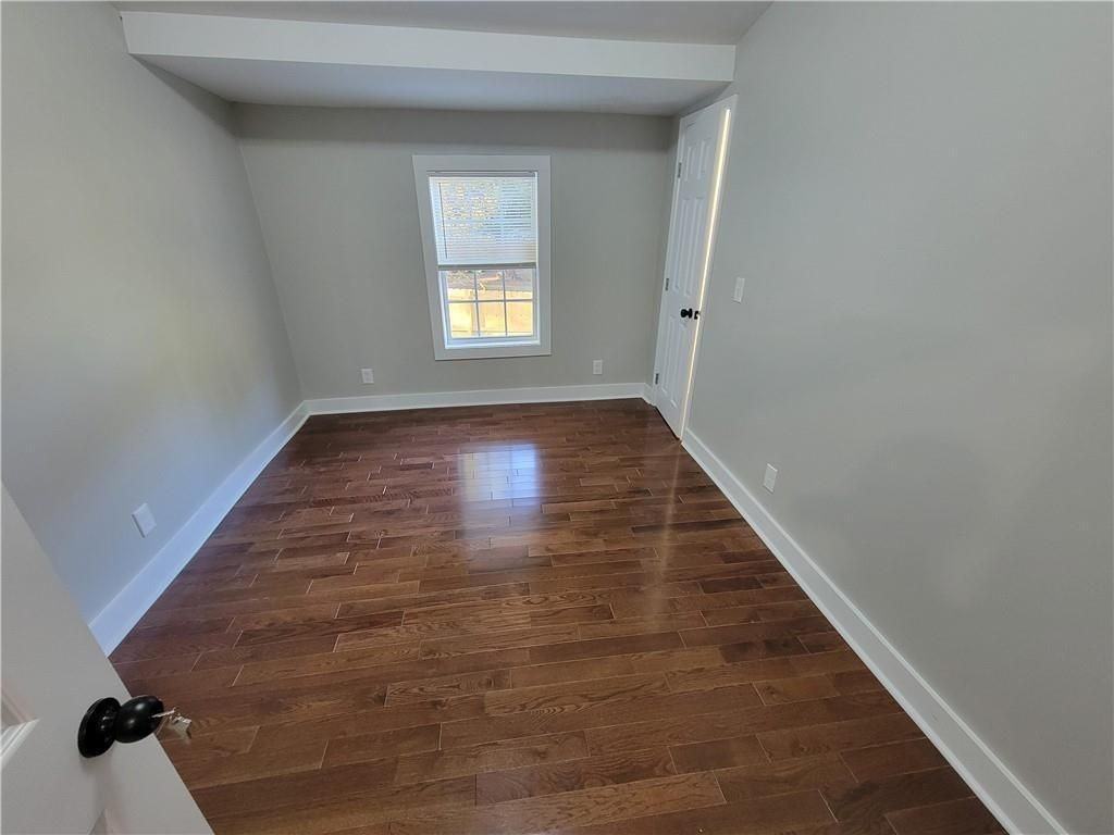 768 Fourth St - Photo 6 of 23
