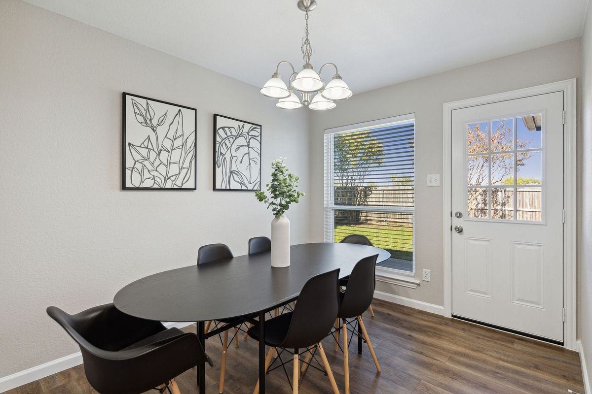 171 Doloris Ln - Photo 4 of 10
