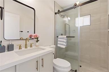 2151 Euclid Ave - Photo 2 of 3