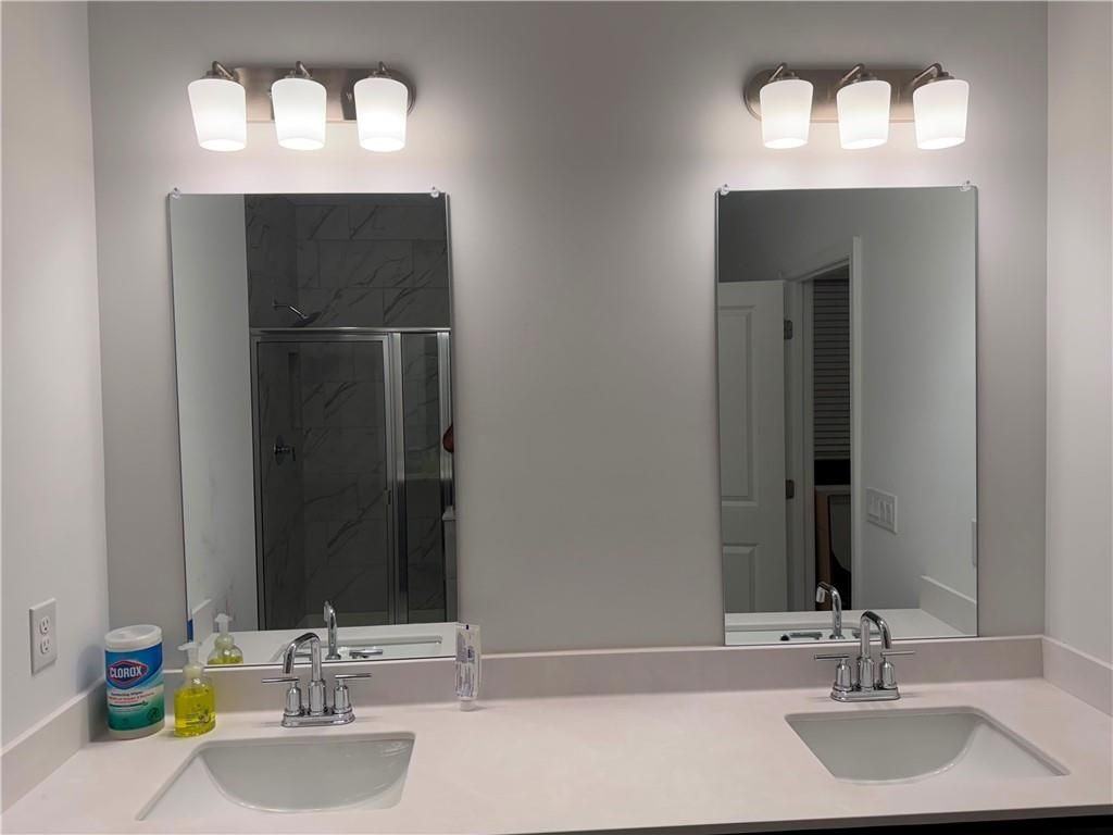 8755 Chesford Grv - Photo 2 of 7