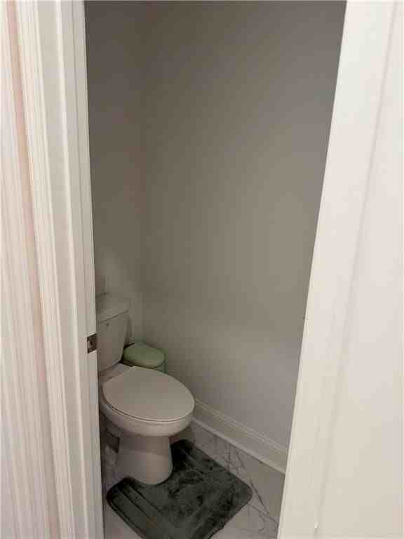 8755 Chesford Grv - Photo 3 of 7
