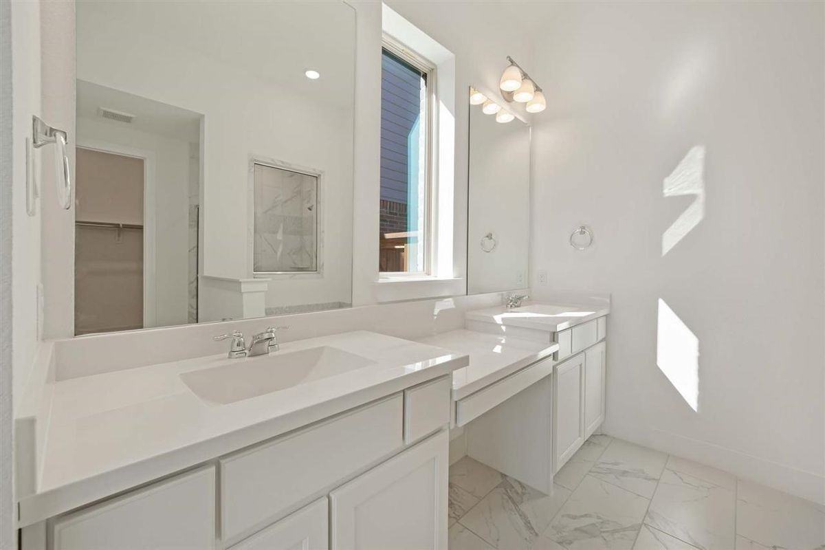 1815 Huntsman Way - Photo 5 of 7