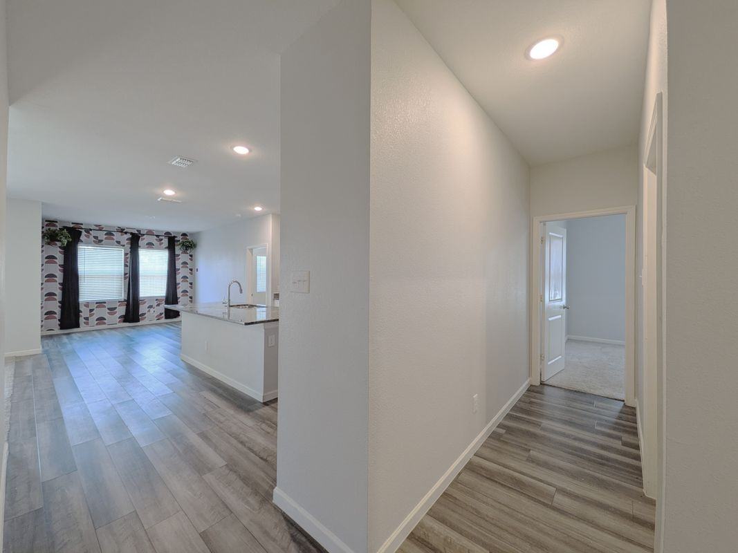 2905 Aspen Dr - Photo 5 of 25