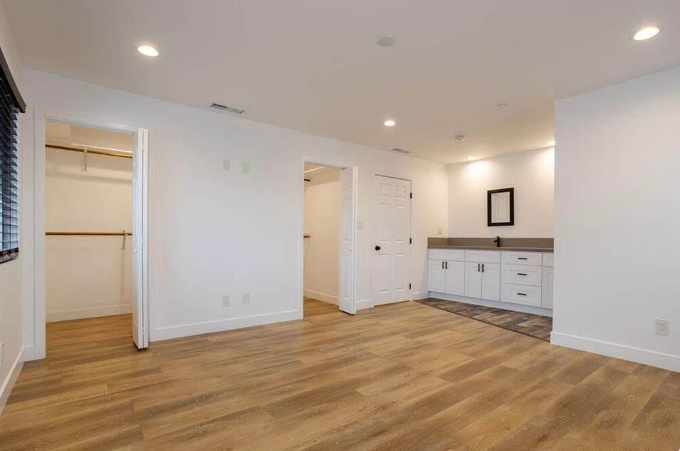 1033 S Bonnie Beach Pl - Photo 2 of 13