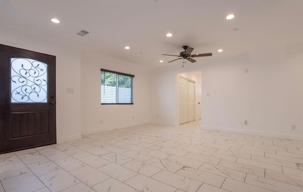 1033 S Bonnie Beach Pl - Photo 7 of 13