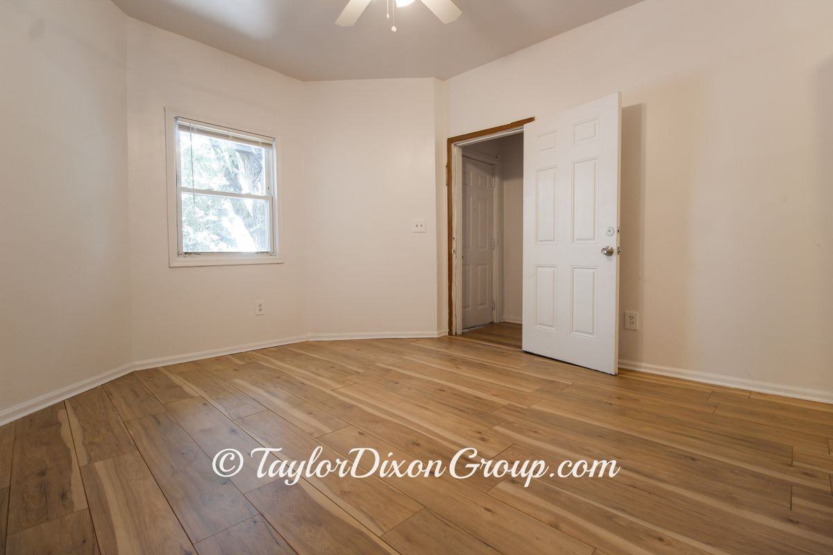 4339 S Hermitage Ave - Photo 5 of 19