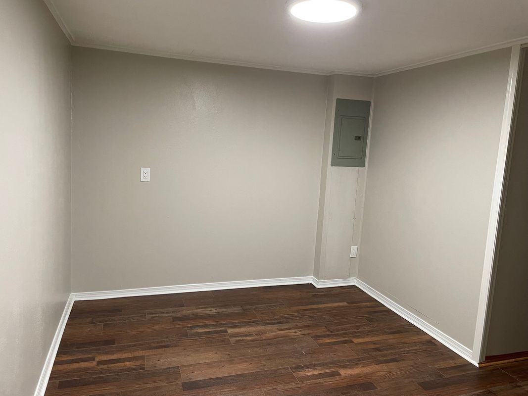 48092 Robertson Rd - Photo 6 of 9