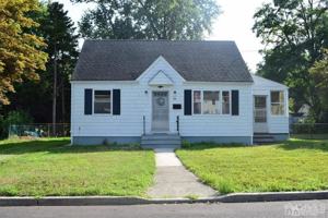 featured image of 15 Cleveland Ave