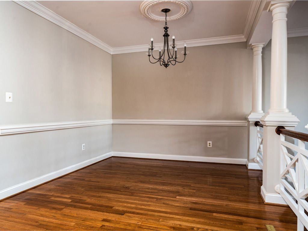 2155 Wolftrap Ct - Photo 5 of 38