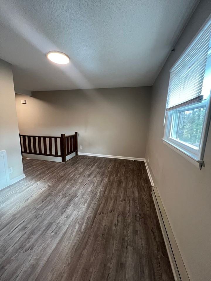 134 Cedar Point Rd - Photo 5 of 8