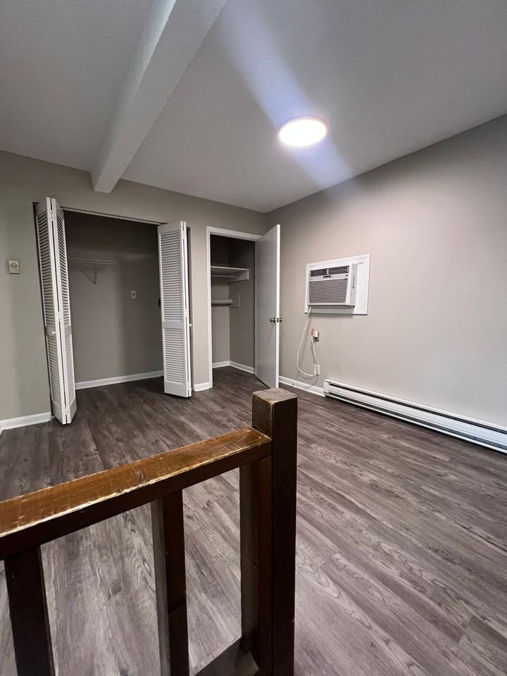 134 Cedar Point Rd - Photo 7 of 8