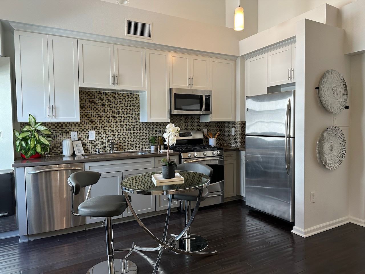 7320 Hawthorn Avenue #300 - Photo 2 of 26