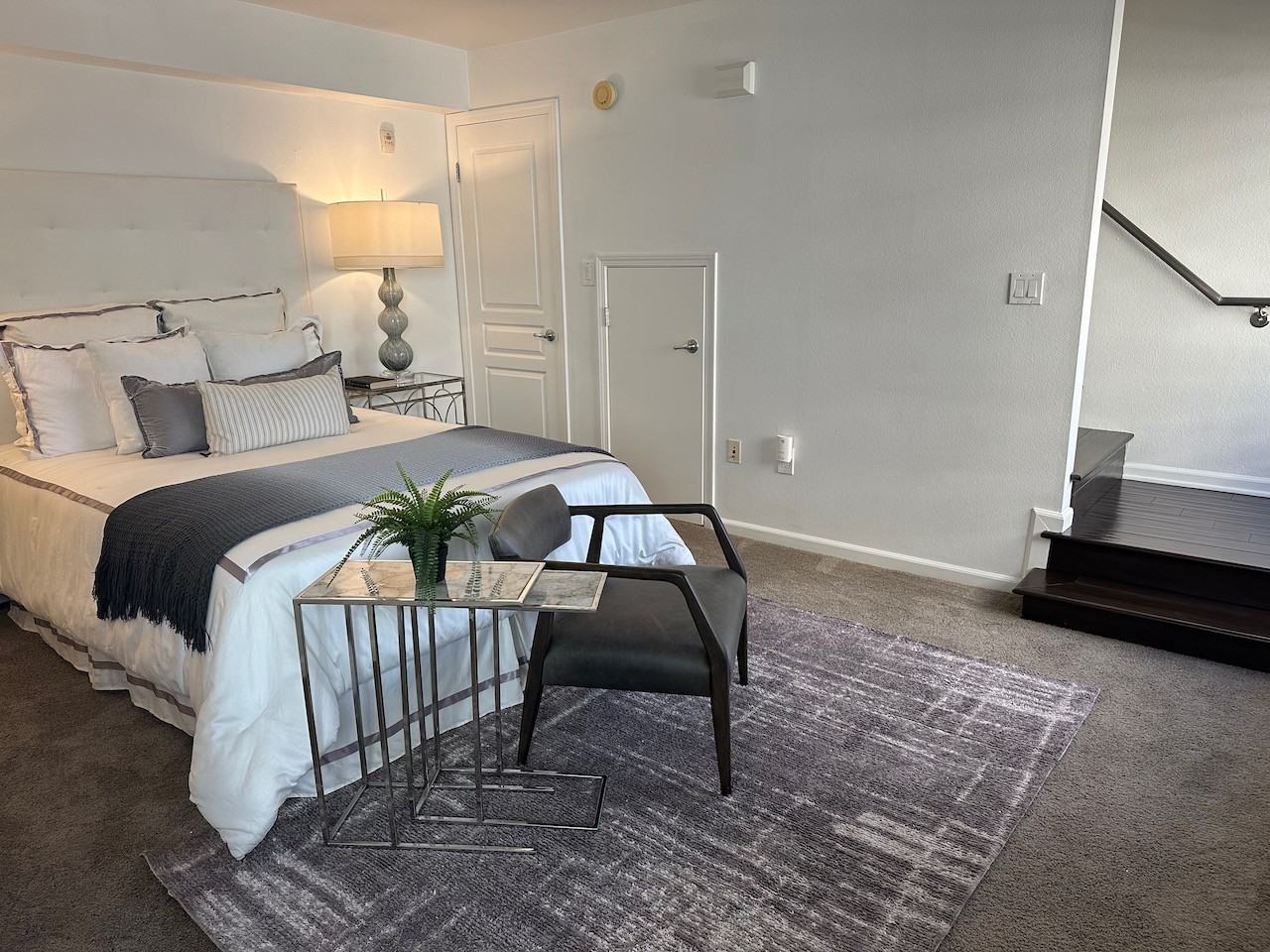 7320 Hawthorn Avenue #300 - Photo 6 of 26