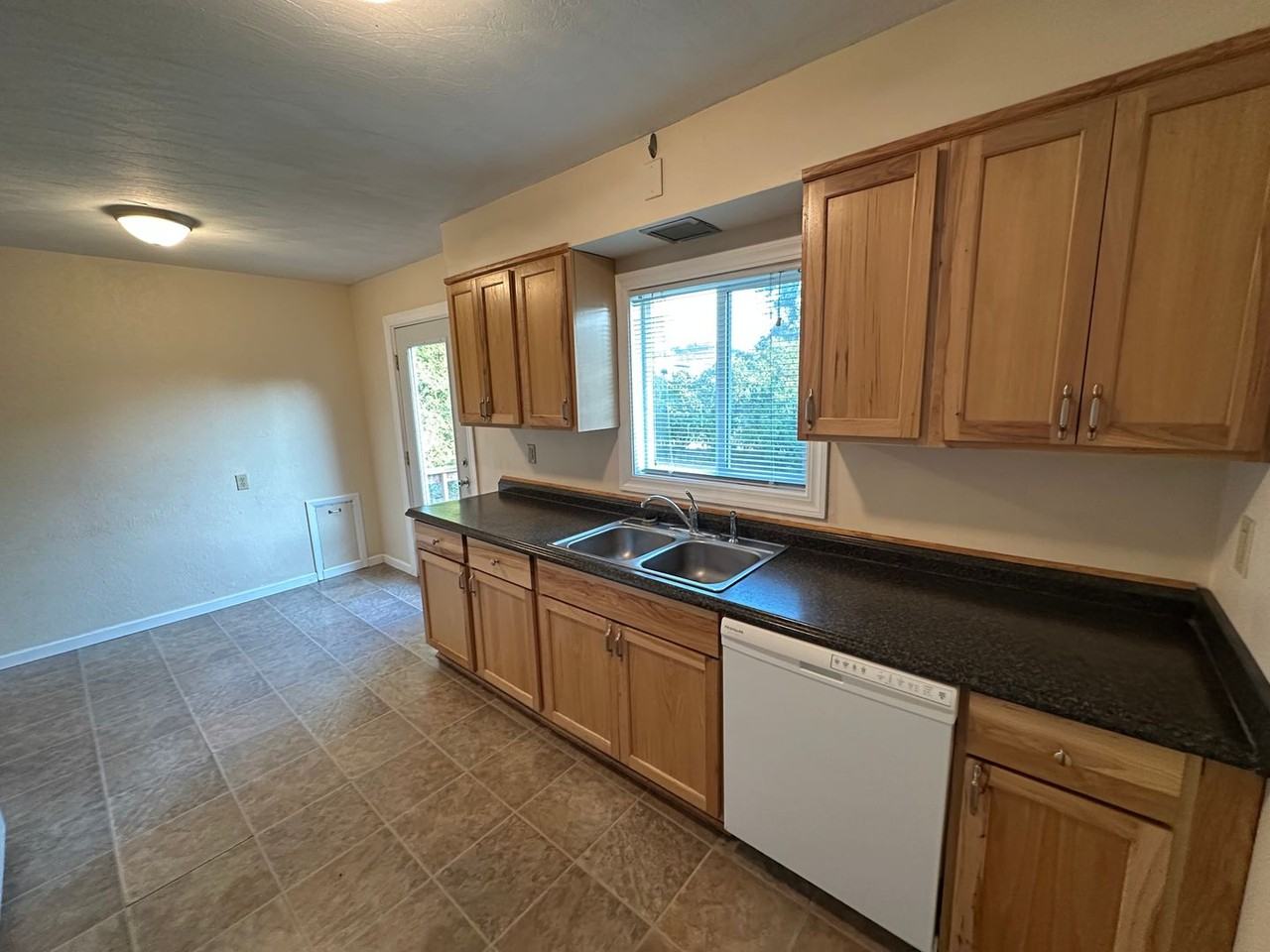 1729 Clark Ave - Photo 2 of 18