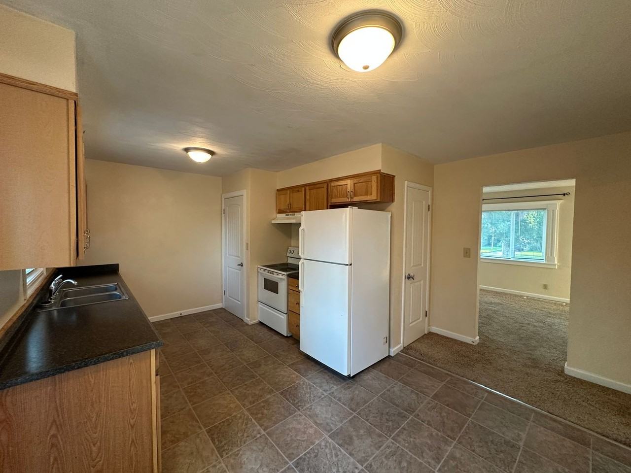 1729 Clark Ave - Photo 3 of 18