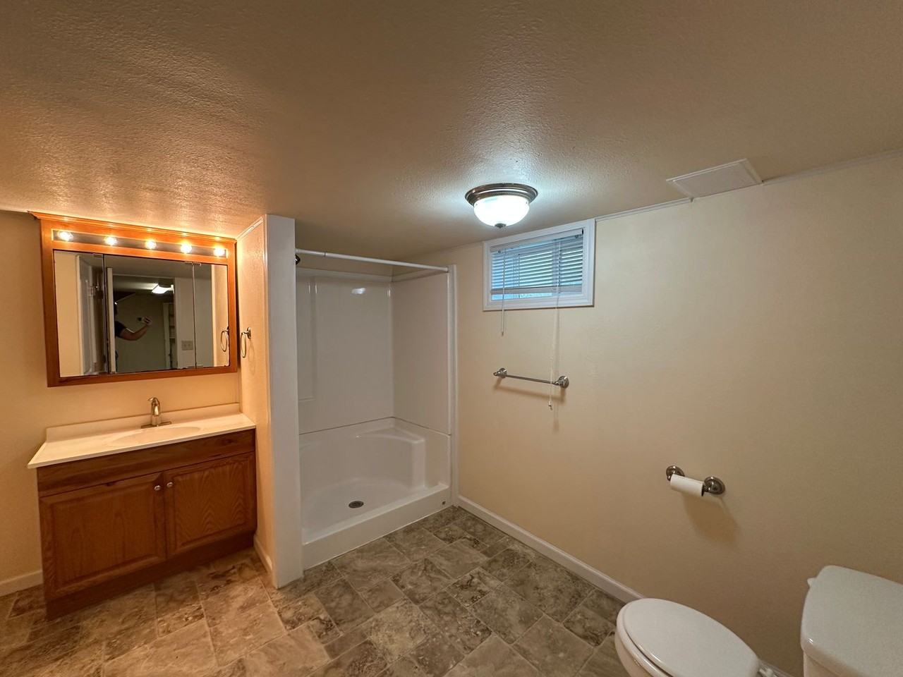 1729 Clark Ave - Photo 7 of 18