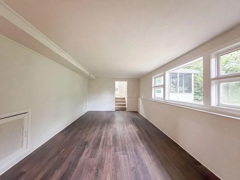 1814 Shadow Creek Road - Photo 2 of 5