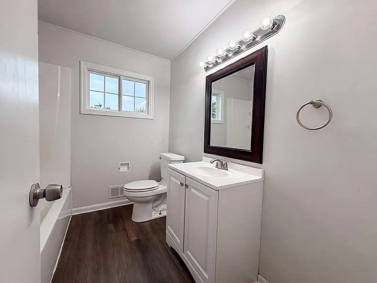 1814 Shadow Creek Road - Photo 3 of 5