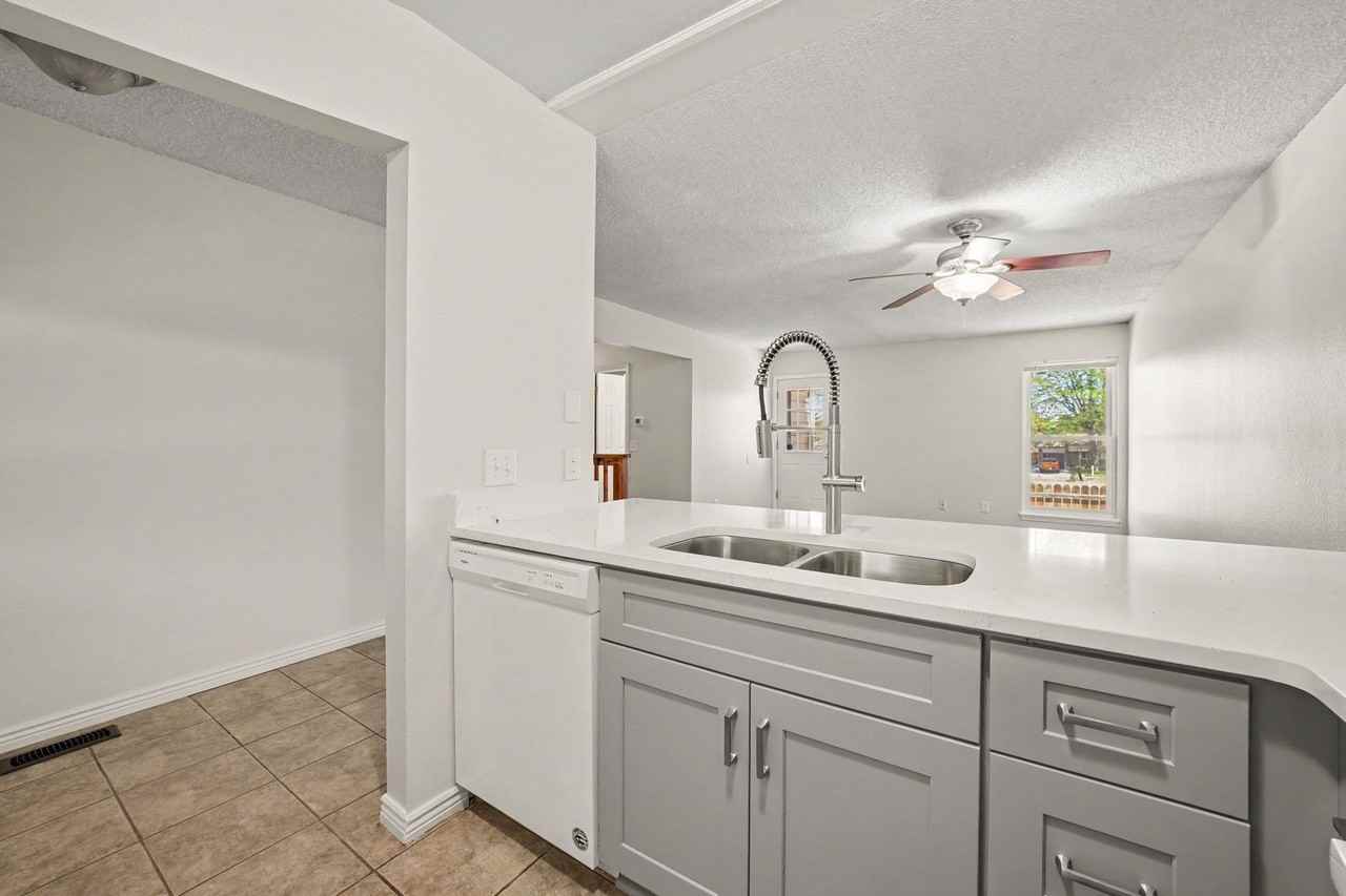 6100 Fenton St - Photo 5 of 15
