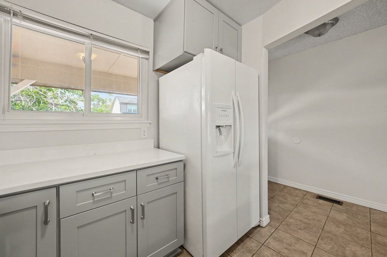 6100 Fenton St - Photo 6 of 15