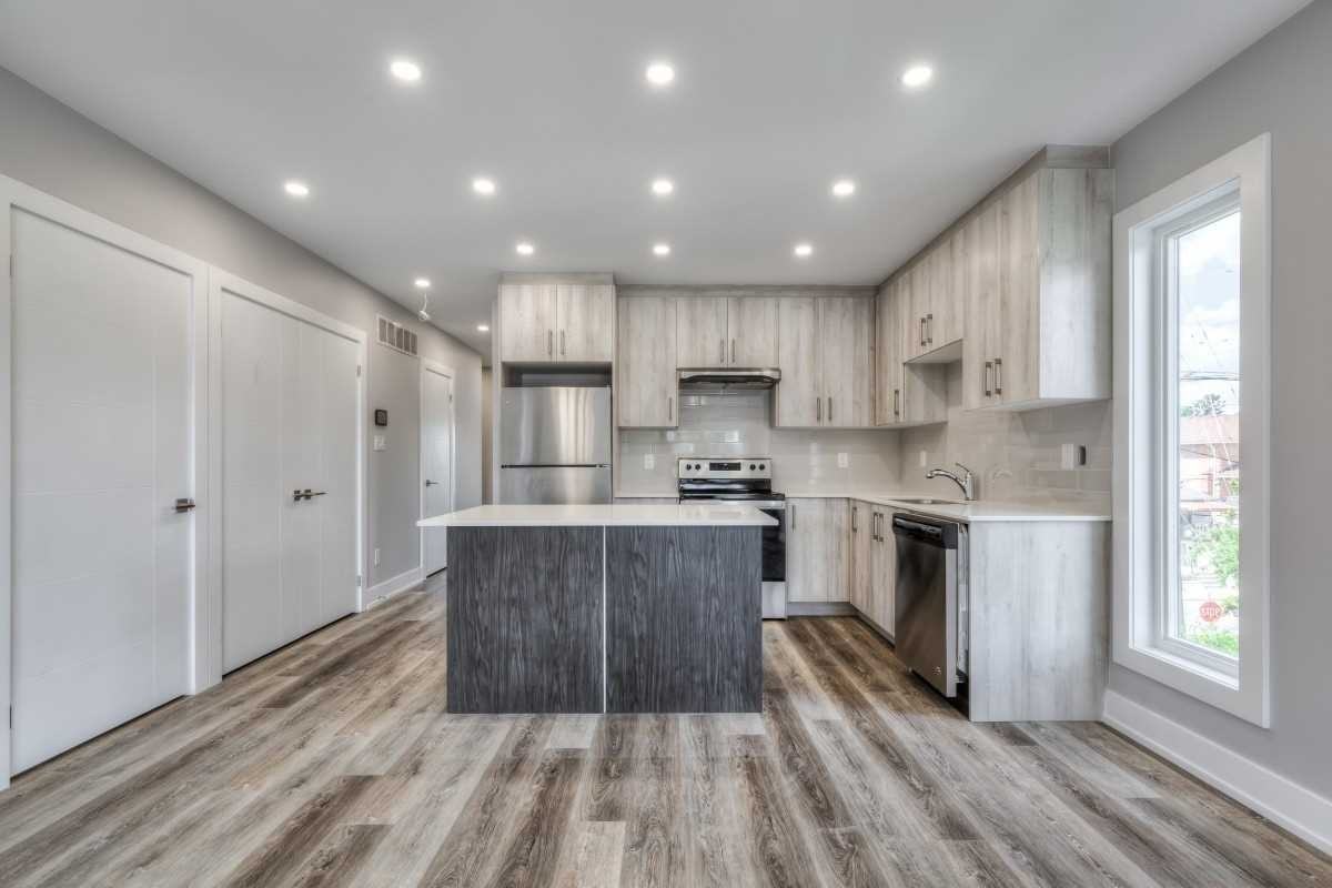 53 Rockcliffe Blvd #3 - Photo 5 of 36