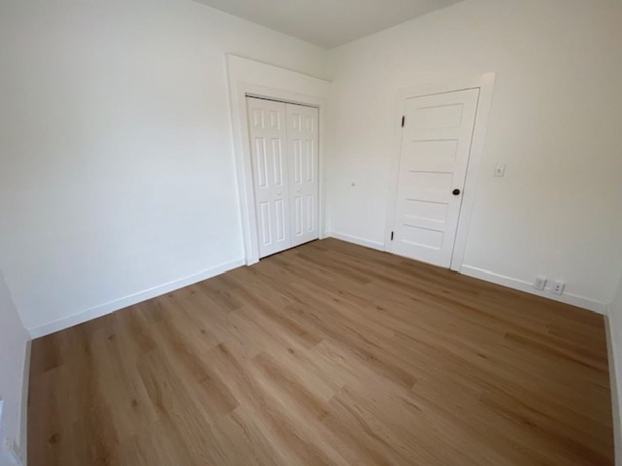 153 Monterey Ave - Photo 6 of 36