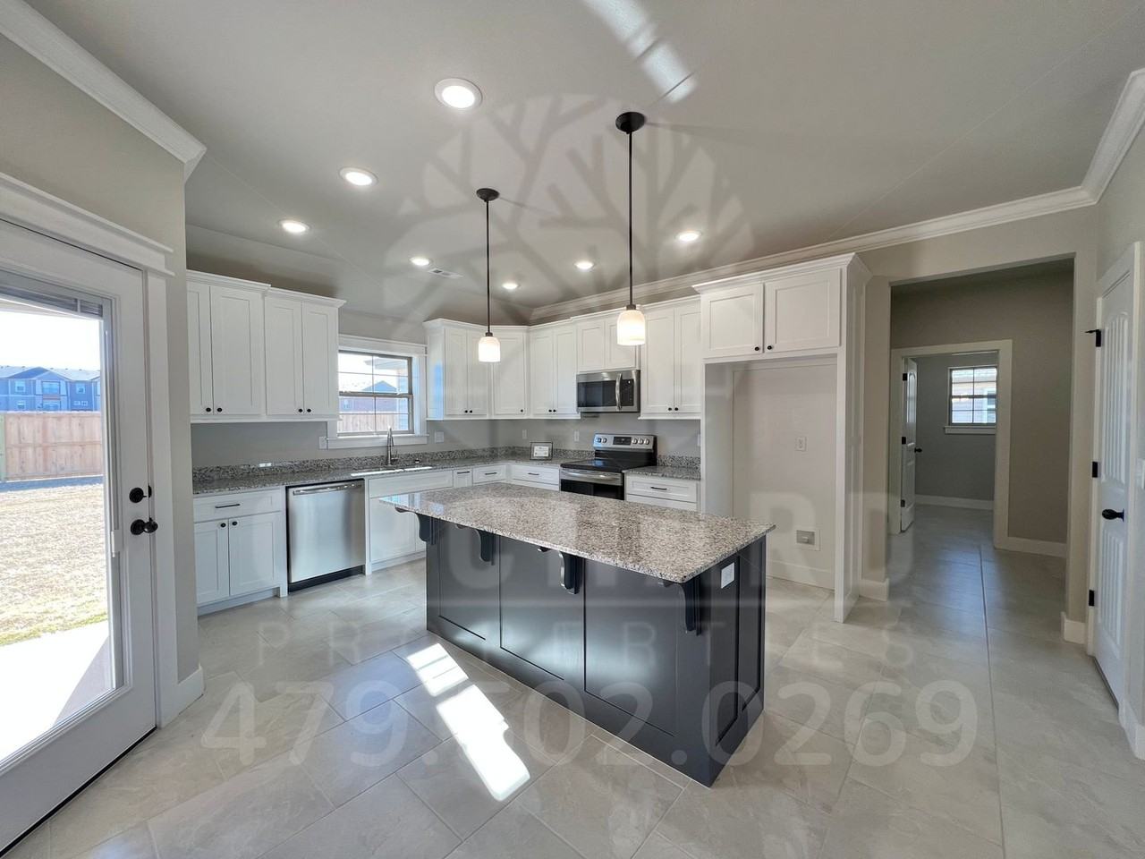 1904 E Hudson Dr - Photo 2 of 20