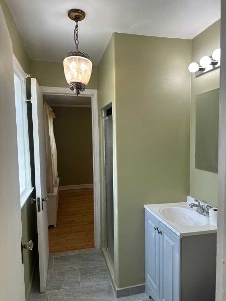 8144 S Crandon Ave - Photo 5 of 5