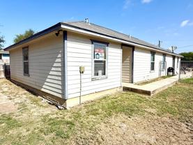 424 Amires Pl - Photo 1 of 1
