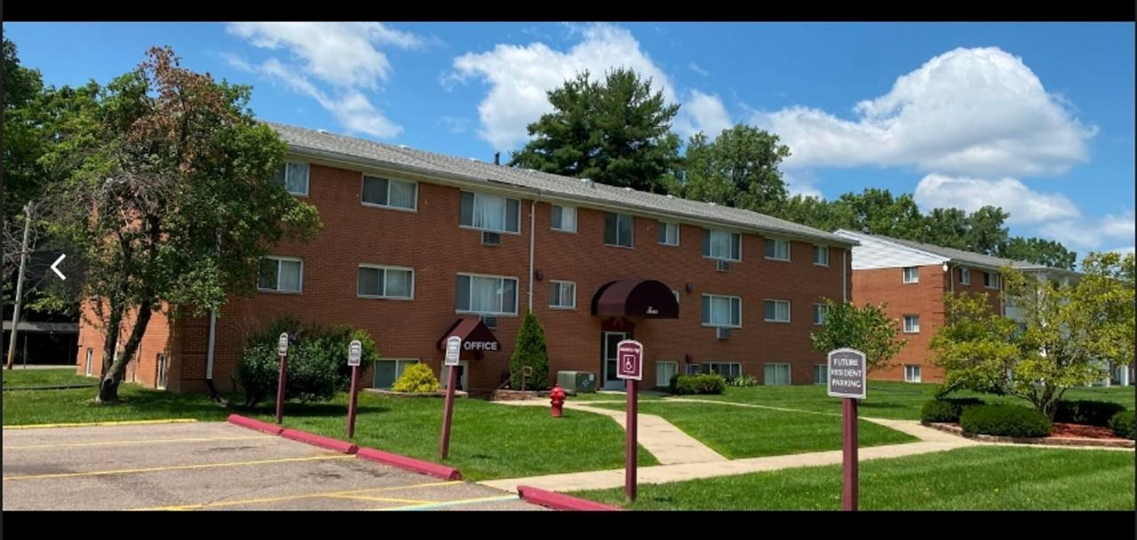 Old Orchard Apartments - Photo 5 of 17