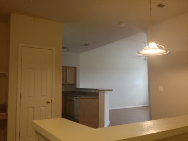 830 Beverley Dr #306 - Photo 4 of 11