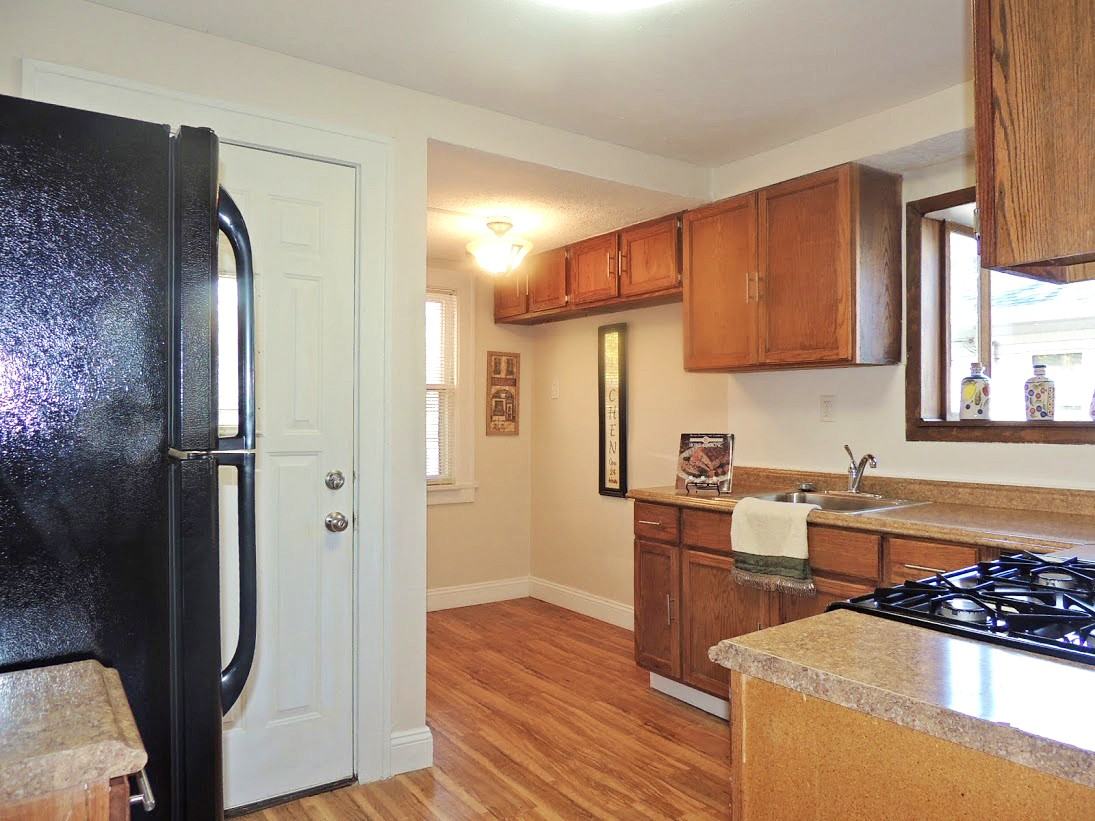 978 Pembrook Rd - Photo 6 of 15