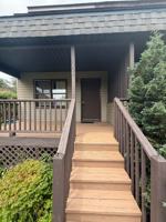 featured image of 220 Adams Ln