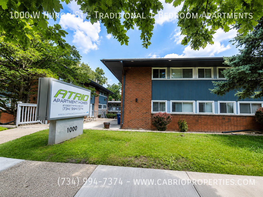 Atrio Apartments (1000 W. Huron) - Photo 4 of 26
