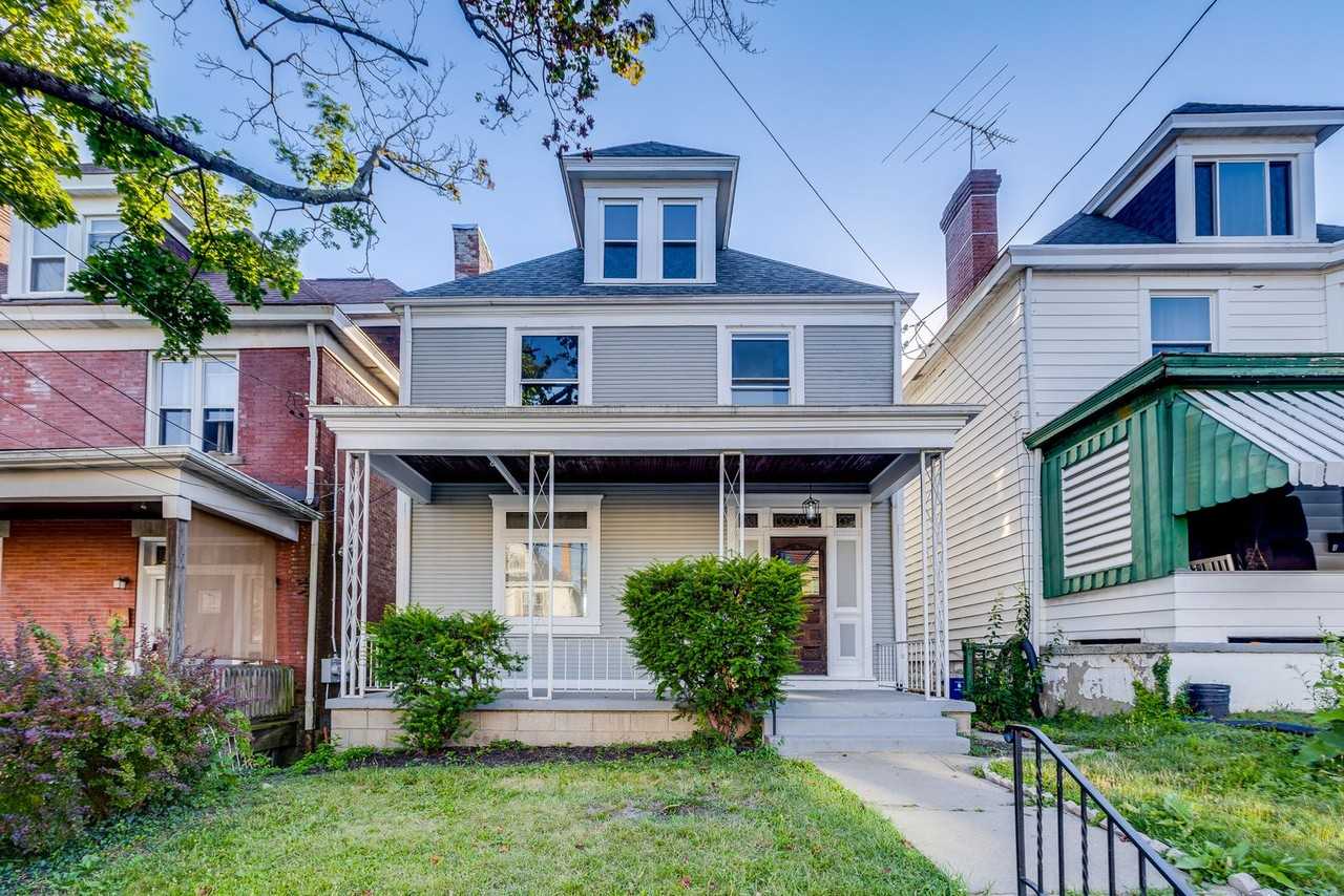 1430 Rockland Ave - Photo 2 of 50