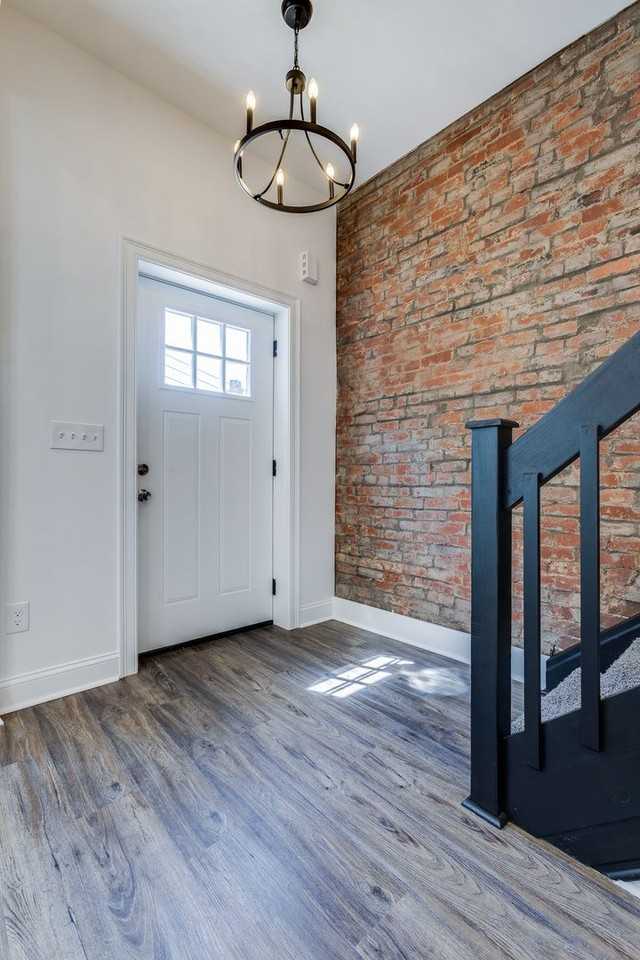 915 Industry St - Photo 6 of 50