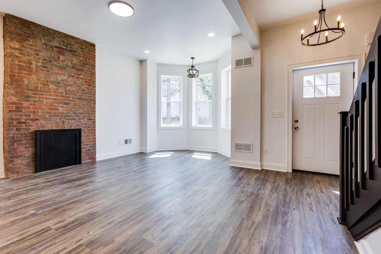 915 Industry St - Photo 7 of 50