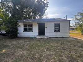 featured image of 1222 B St Se