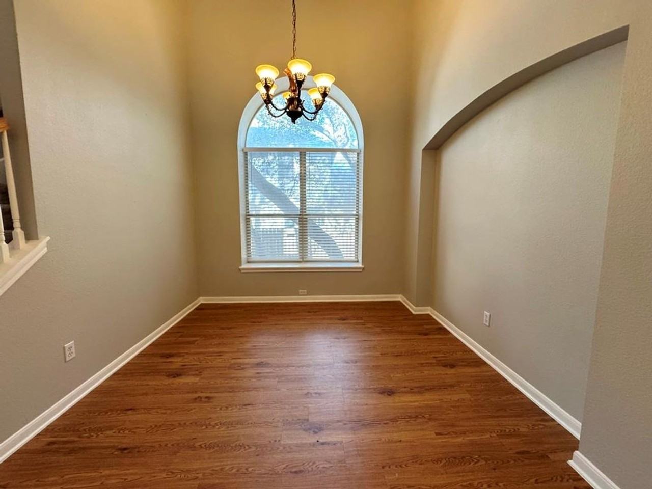 5305 Tamango Way - Photo 7 of 40