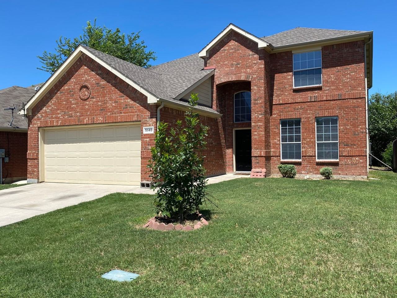 5140 Meandering Creek Ct - Photo 3 of 27