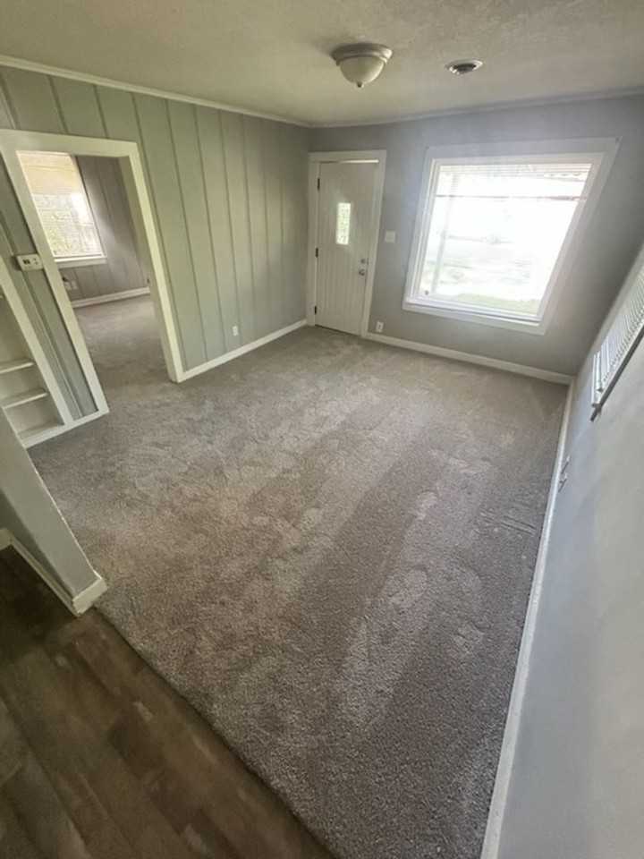 5309 Mcclellan St - Photo 2 of 6