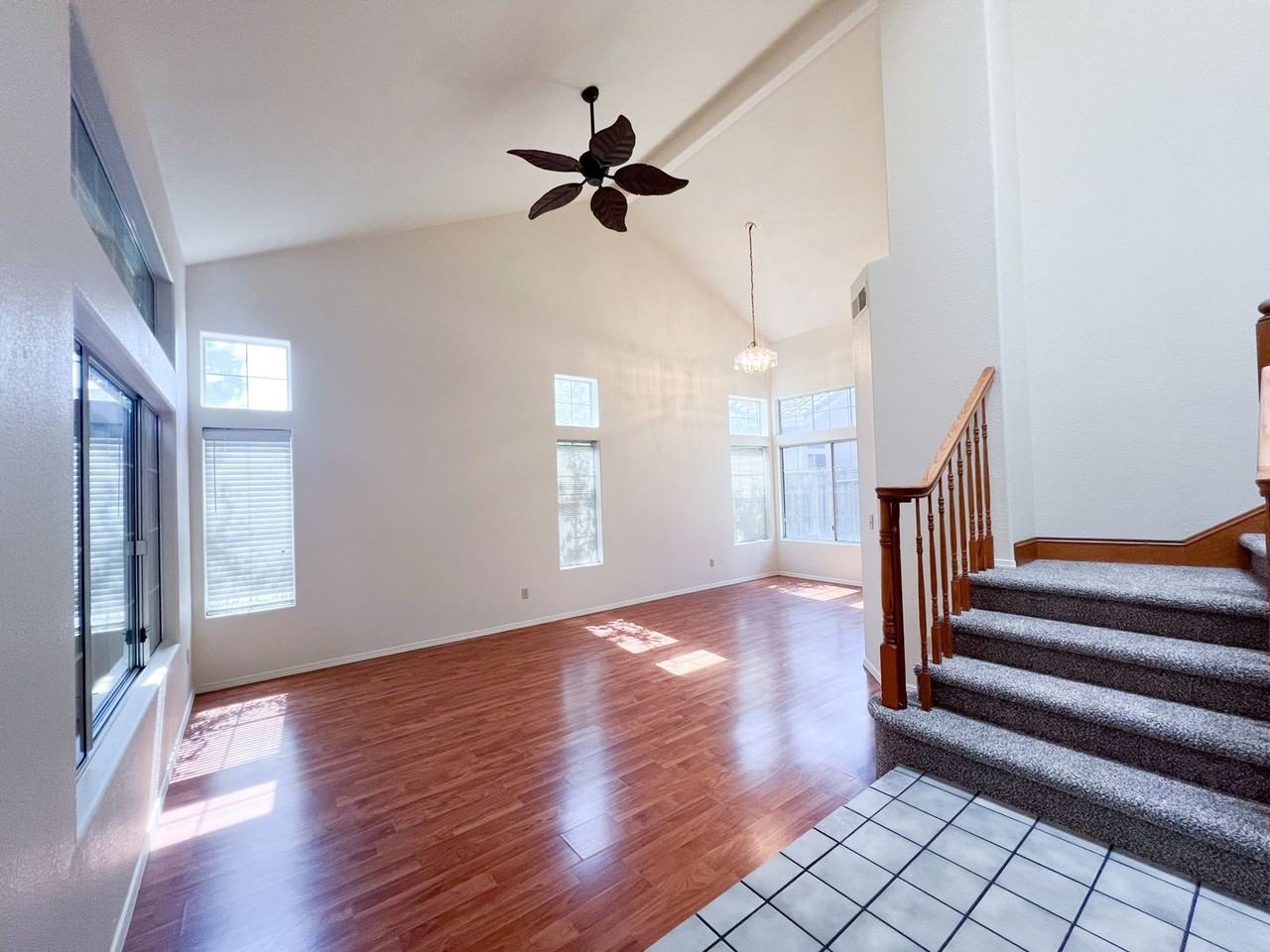 8330 Sea Island Ct - Photo 5 of 50