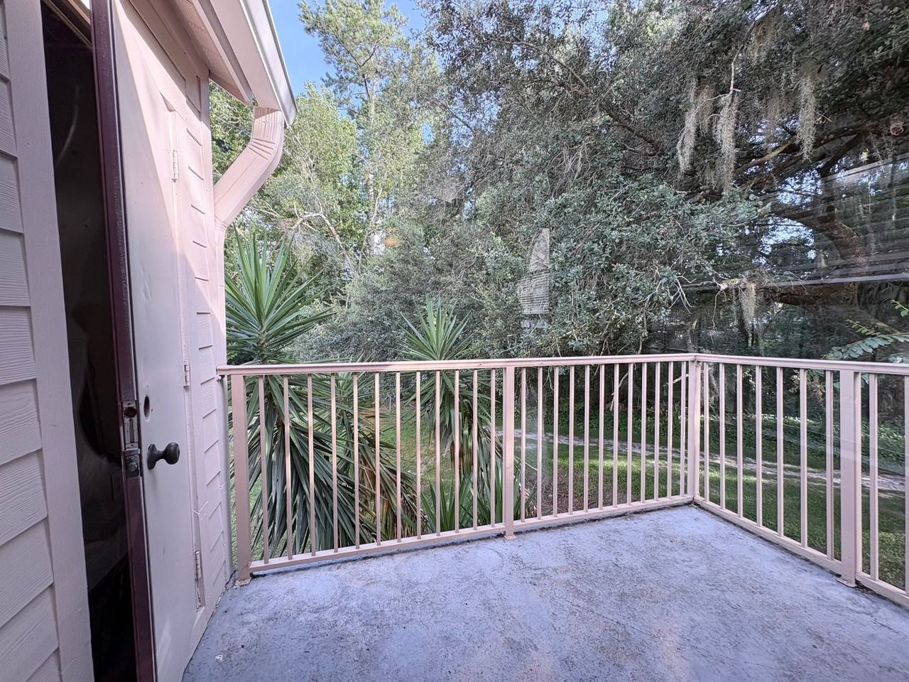 690 Roaring Dr #390 - Photo 6 of 23