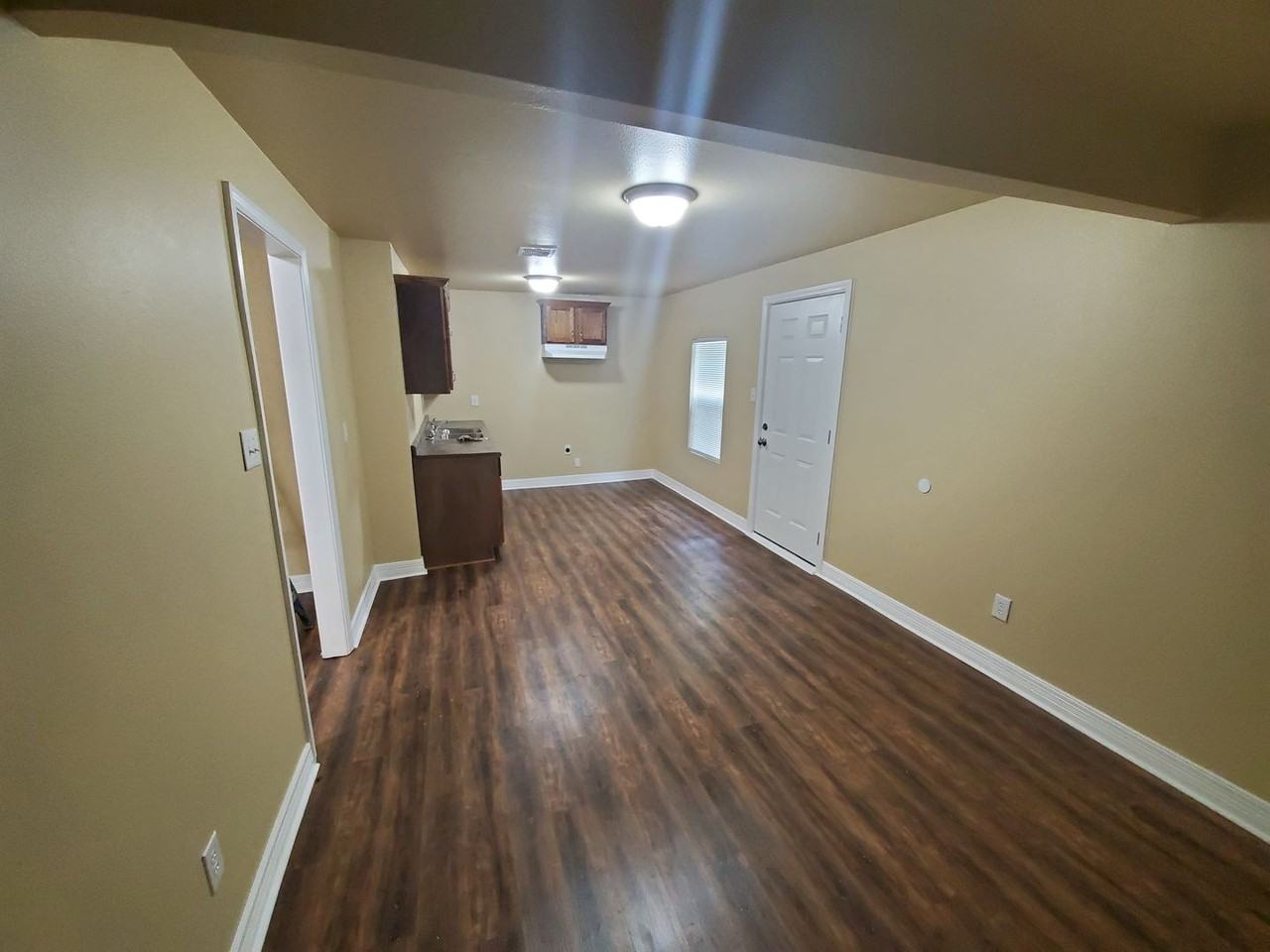 4247 Rightway Ave - Photo 5 of 6
