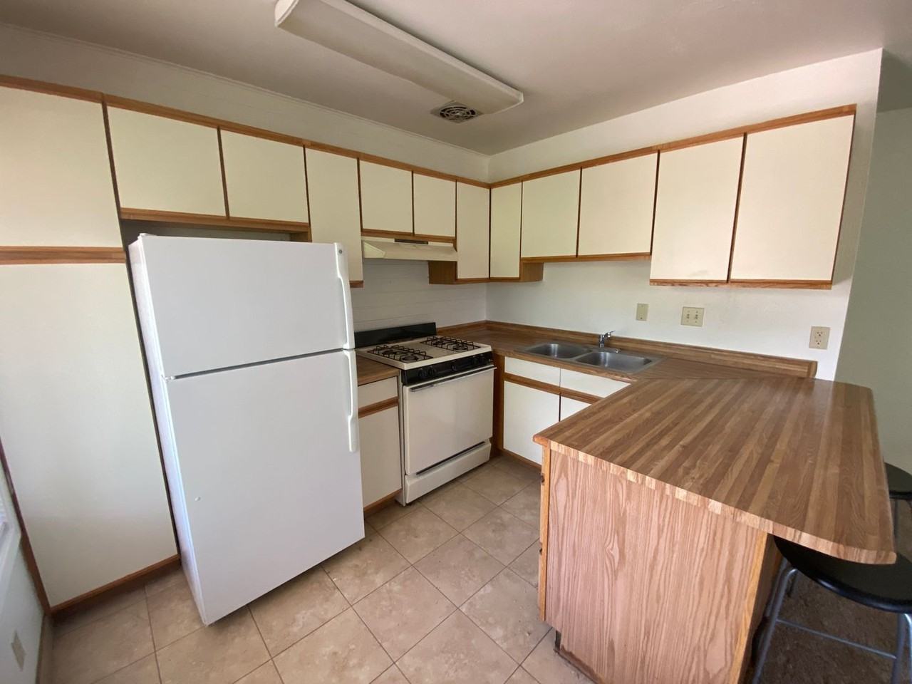 371 Cedar St #5 - Photo 2 of 13