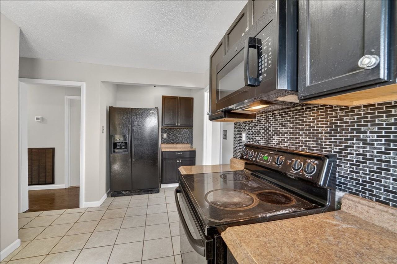 372 Clutts Rd - Photo 4 of 15