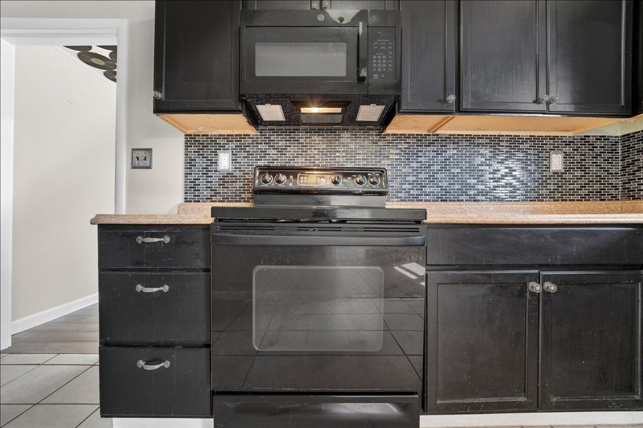 372 Clutts Rd - Photo 6 of 15