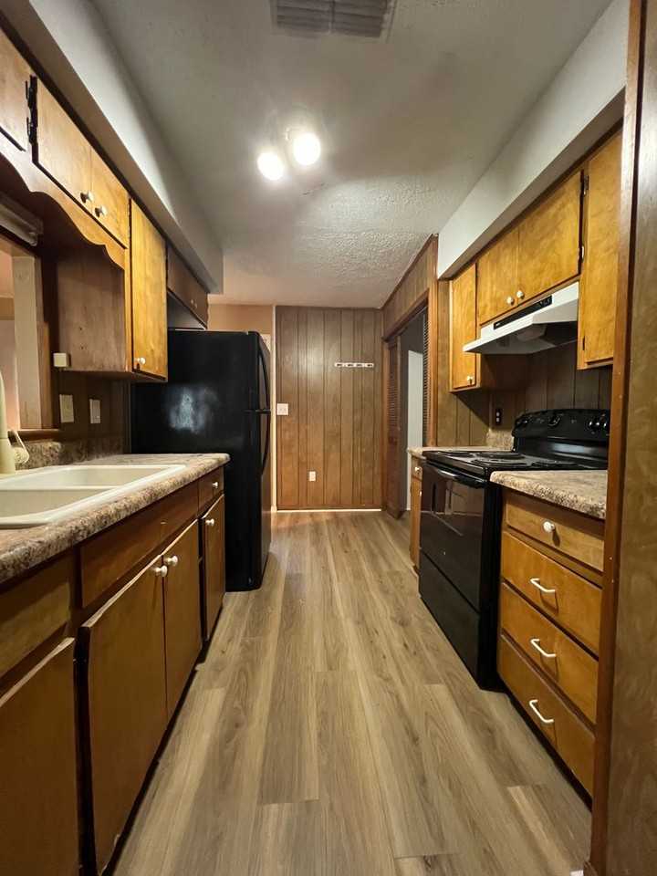2973 Moorcroft Dr - Photo 5 of 16